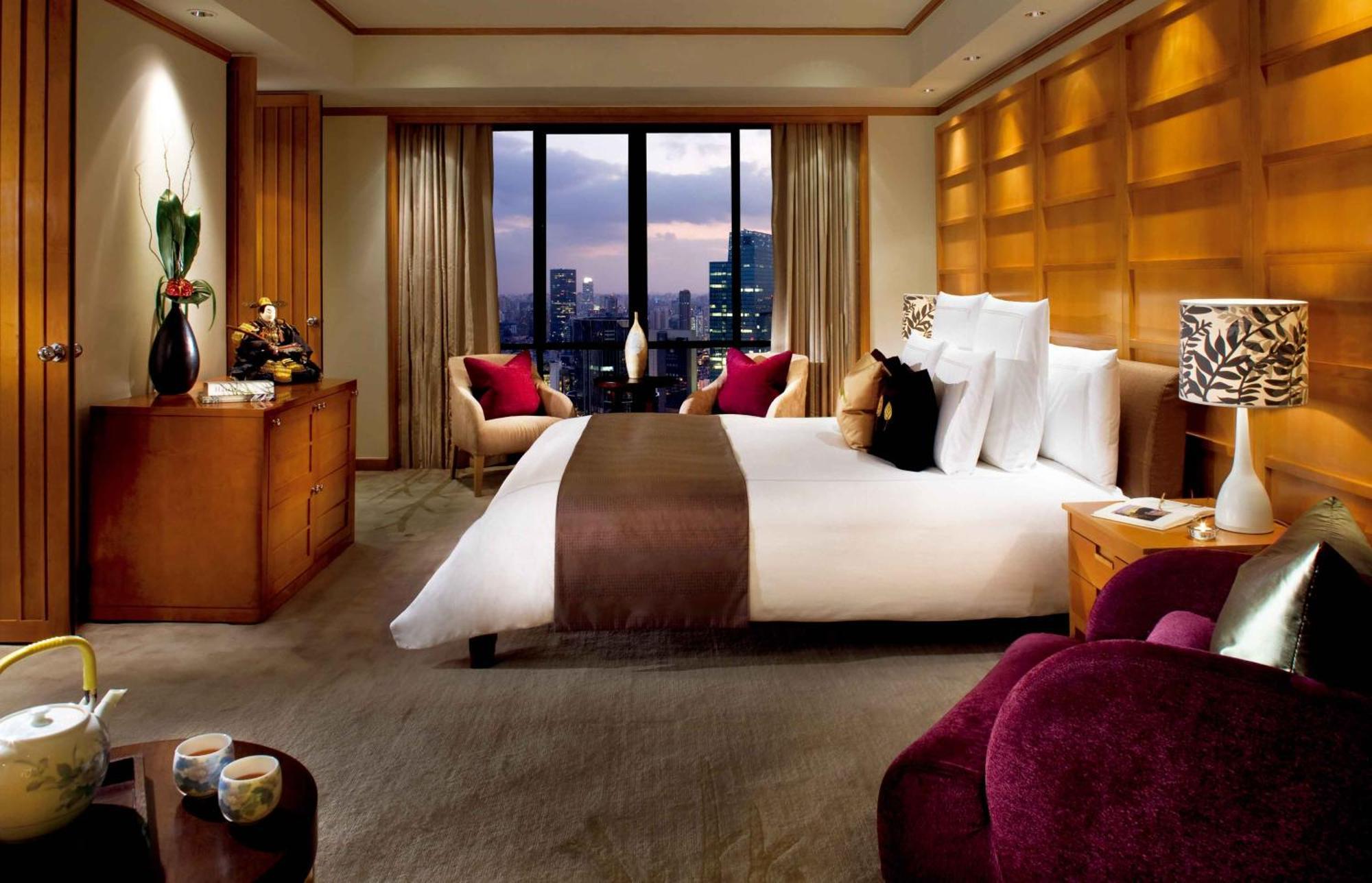 The Portman Ritz-carlton Hotel