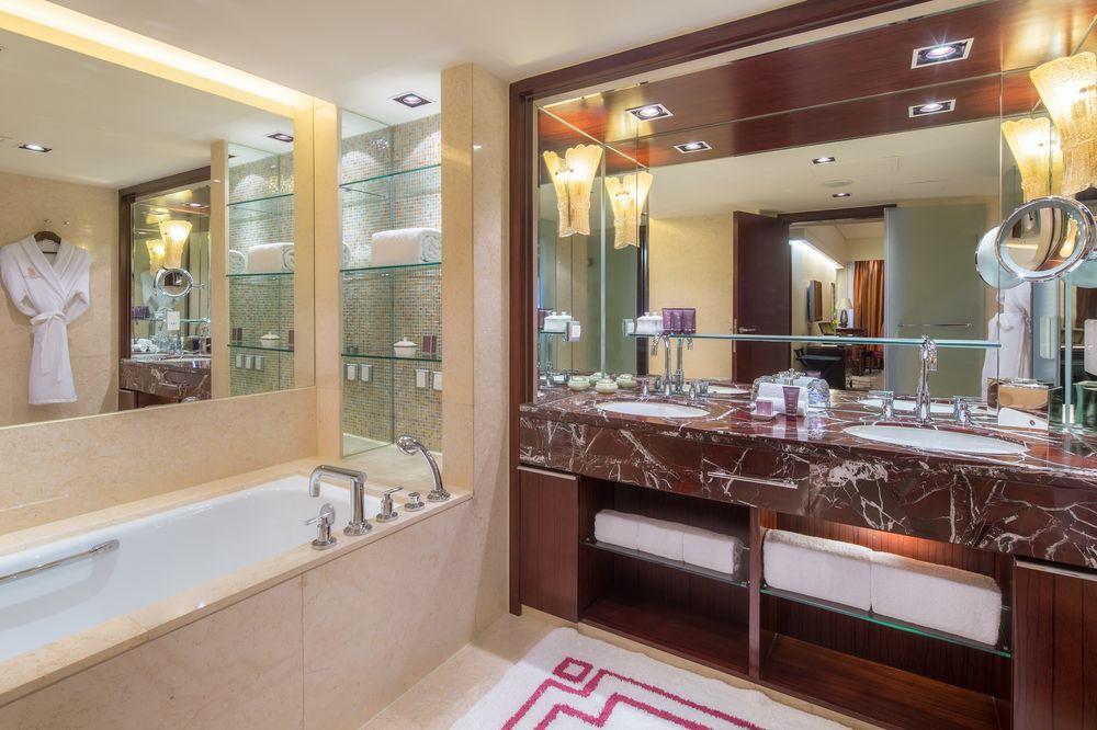Hotel The Portman Ritz-carlton 5*